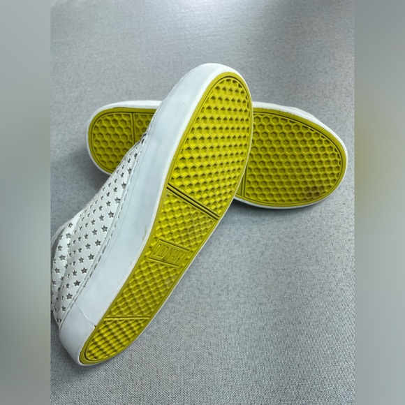 Old Navy white low top sneakers | Stars | Size 1Y - Picture 5 of 7